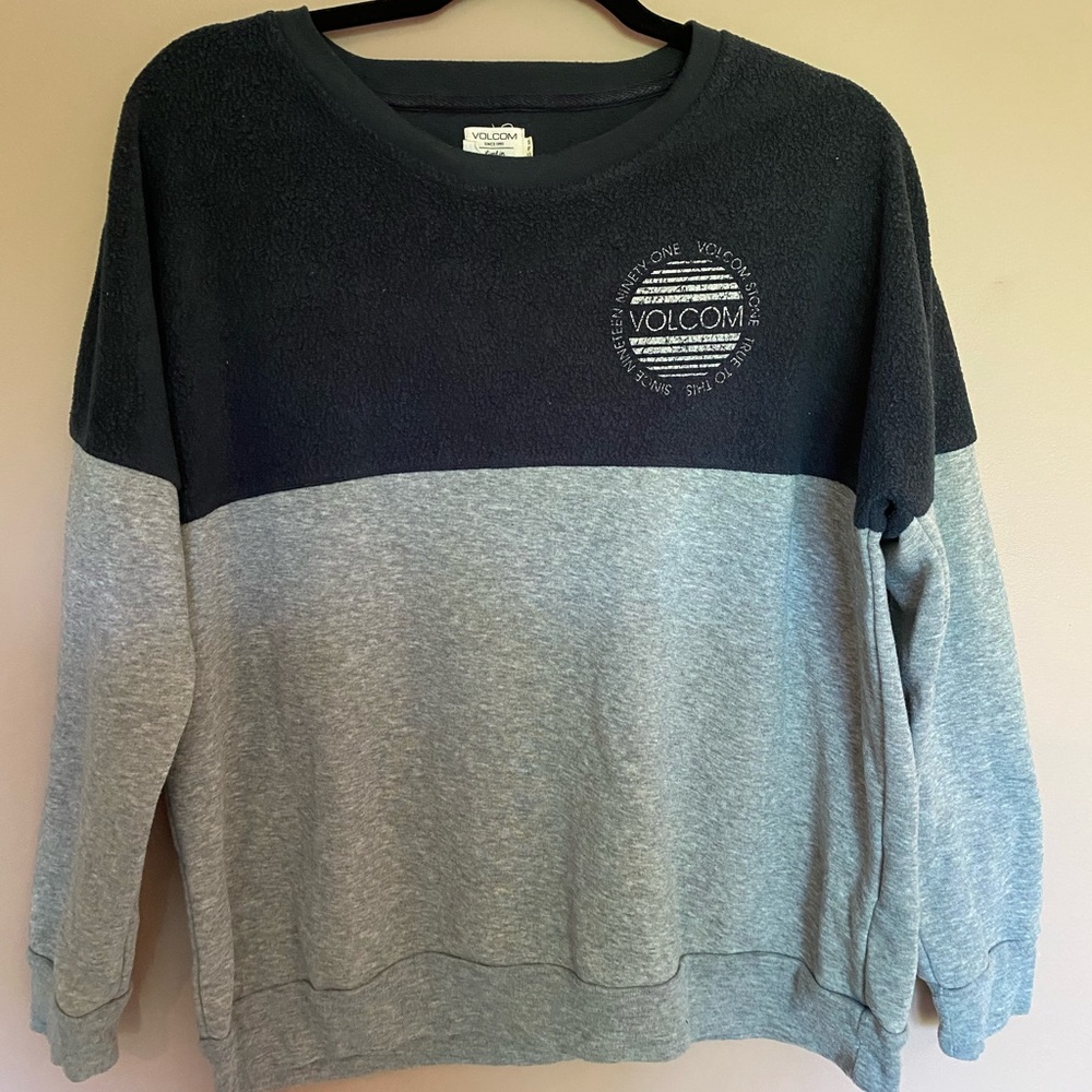 Volcom pullover - Picture 2 of 3